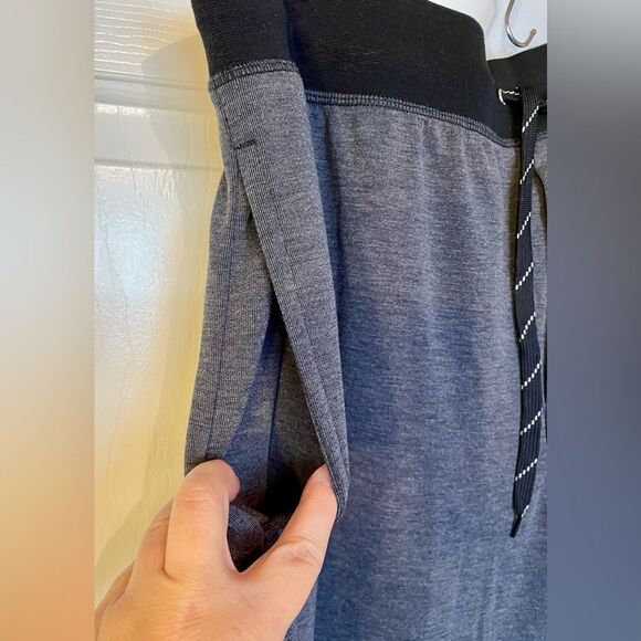 Van Heusen Pajama Pants Gray / Black Trim ButtonFly Adjustable Waist Size XL NWT - Picture 4 of 7